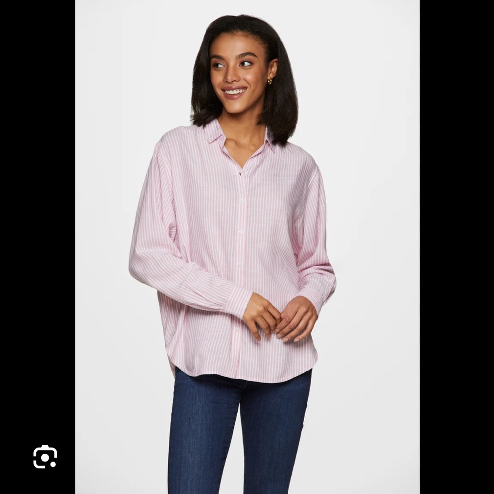 EUC BeachLunchLounge Top